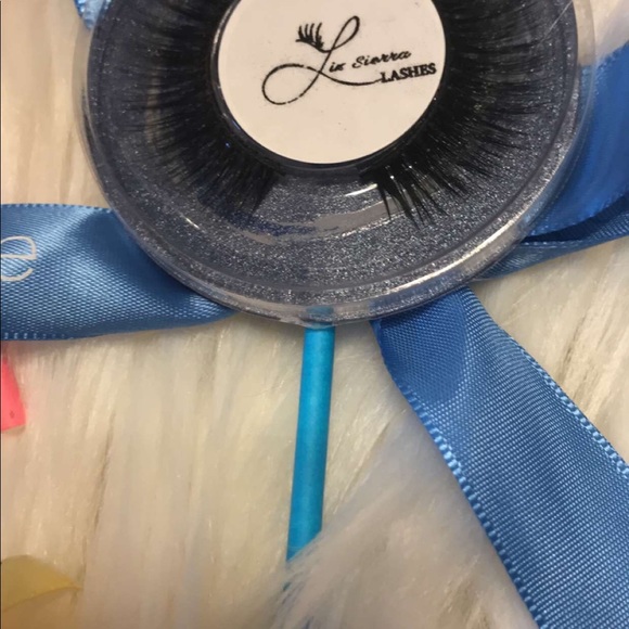 Lollipop Lash - Picture 2 of 4